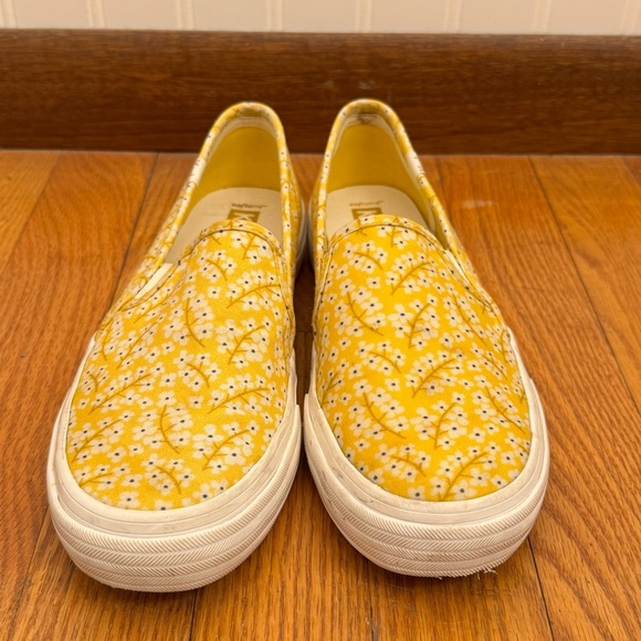 Keds Women’s Yellow Floral Slip-On Sneakers Size 6.5 - Picture 4 of 9